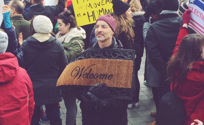 31 Of The Best Signs From Muslim Ban Protests