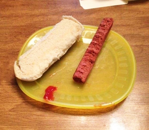 I Told My 5-Year-Old He Could Watch TV As Soon As He Ate Half Of His Hot Dog