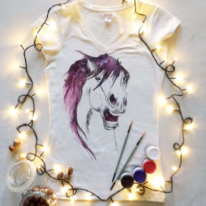 Artist From Poland Created Emotional T-Shirts With Horses