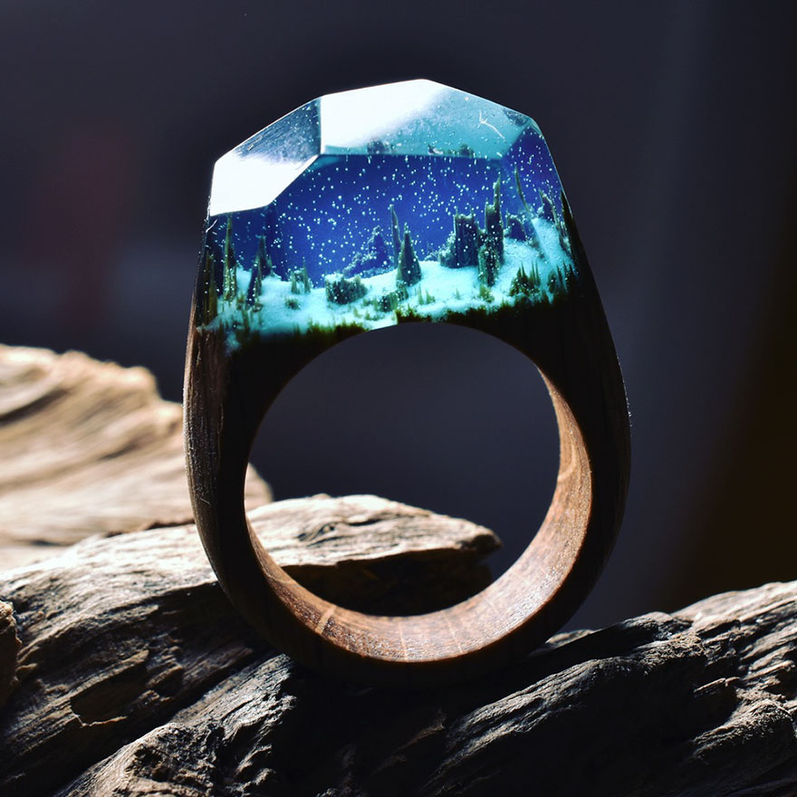 Man Proposed With A Beautiful Resin Ring, She Said Yes! Man Proposed With A Beautiful Resin Ring, She Said Yes!