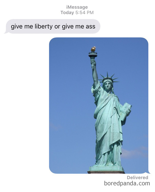 woman sending image of statue of liberty 