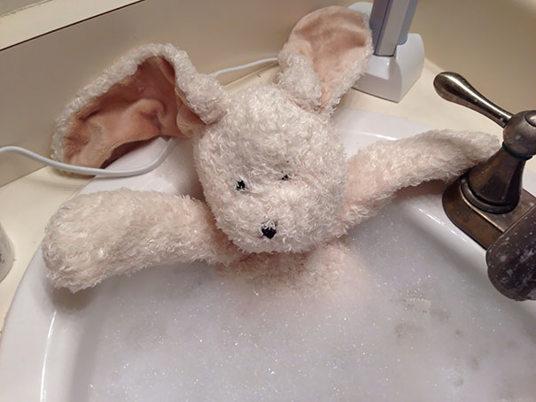 I'm A Single Dad. Daughter Asked Me To Give Her Stuffed Bunny A Bath. She's At Her Mom's So I Sent Her This