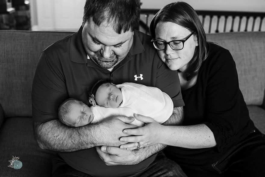 twin-photoshoot-newborn-final-moments-william-brentlinger-lindsey-brown-3