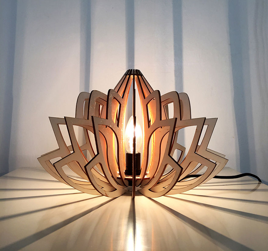 I Create Eco-Friendly "Lotus" Lamps