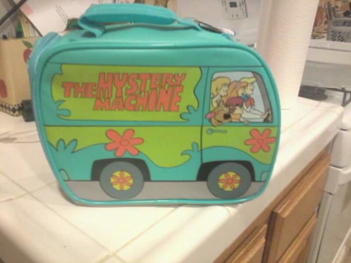 I Am 'Middle-Aged'. I Am 'A Professional' & I Only 'Dine Out' At Lunch. G'ma Has Alzhimers & This Lunchbox Is My Bday Gift. Thankyou Grandma, For Showing Me-I've Become 1 Of 'Those Kind' Of Assholes. I'll Proudly Be Taking My Scoobydoo Lunch Tomorrow!