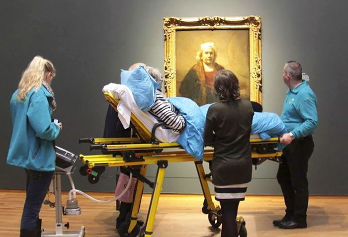 Last Wish Of A Terminally Ill Woman Was A Private Viewing Of The Rembrandt Exhibition