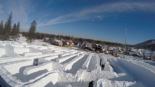 I Took My Family To The Biggest Snow Maze In The World