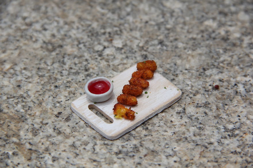 Charming Miniatures - 'beautifully Small' (realistic Miniature Food - Polymer Clay) Charming Miniatures - 'beautifully Small' (realistic Miniature Food - Polymer Clay)