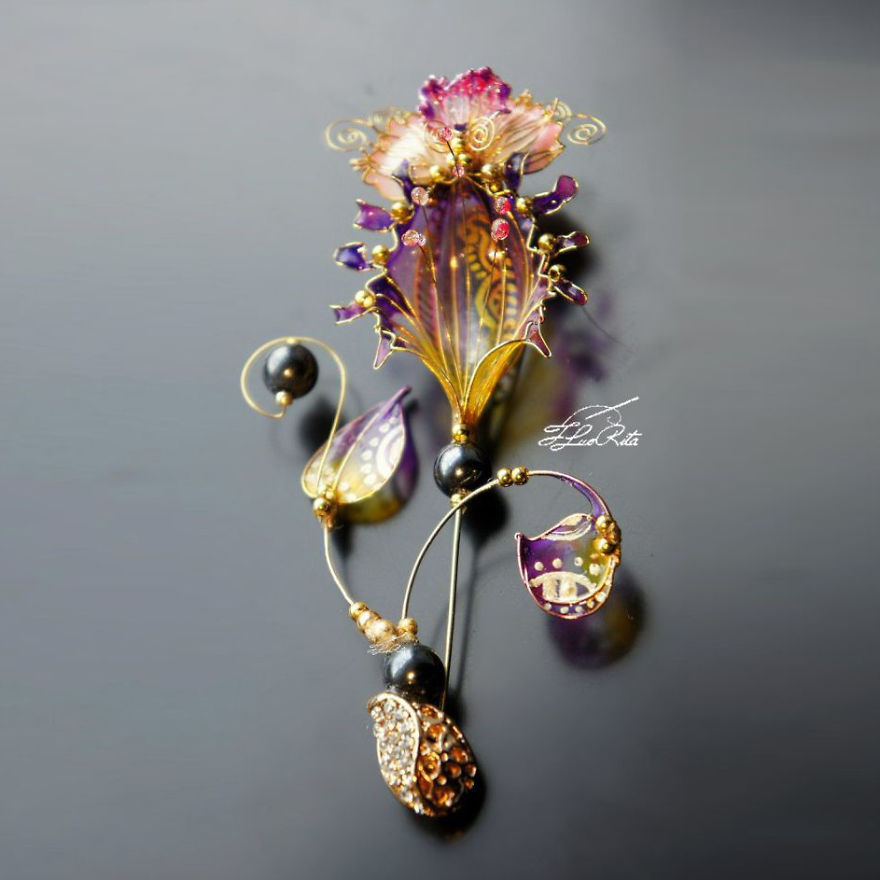 Incredible Femininity: Fantastic Glass And Metal Jewellery By Rita Brialee