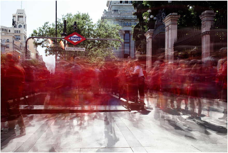 I Illustrated The Mass Culture In My Photographs
