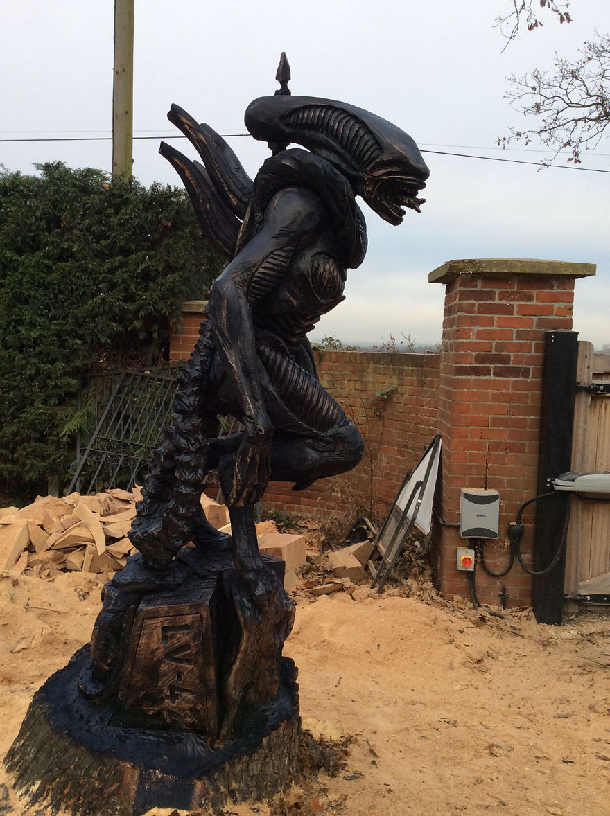 I Made This 2m Tall Alien From His Tree Stump