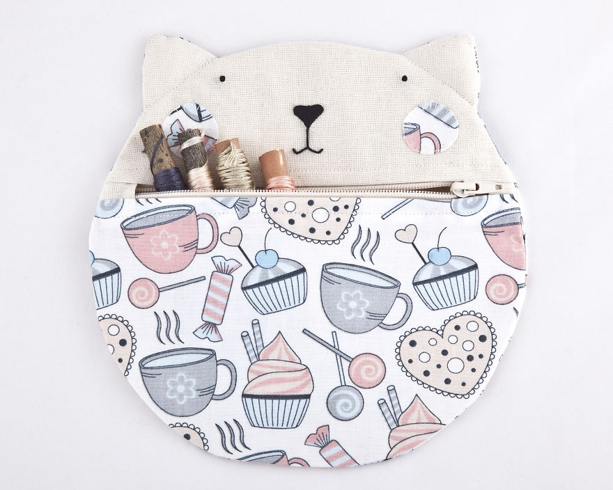 Cat Cosmetics Bag. If You Love Cats, Candy, Cupcakes And Tea, This Cosmetic Bag Is For You!