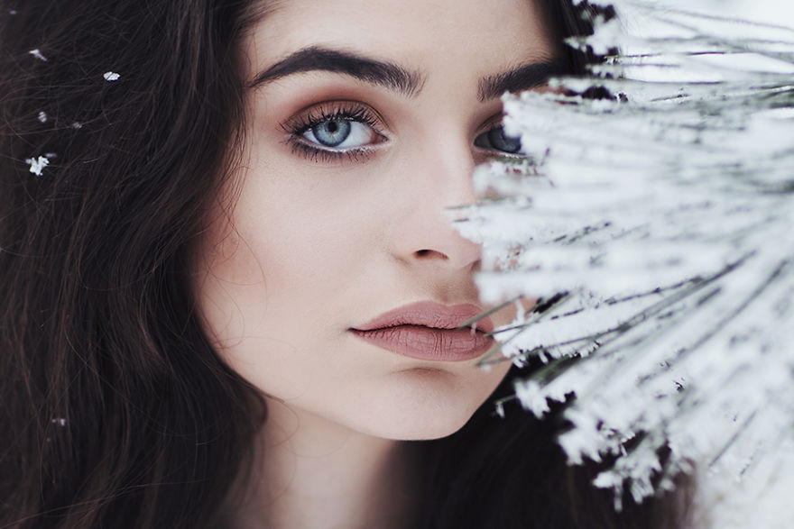I Create These Dreamy Portraits Inspired By Blue Eyes