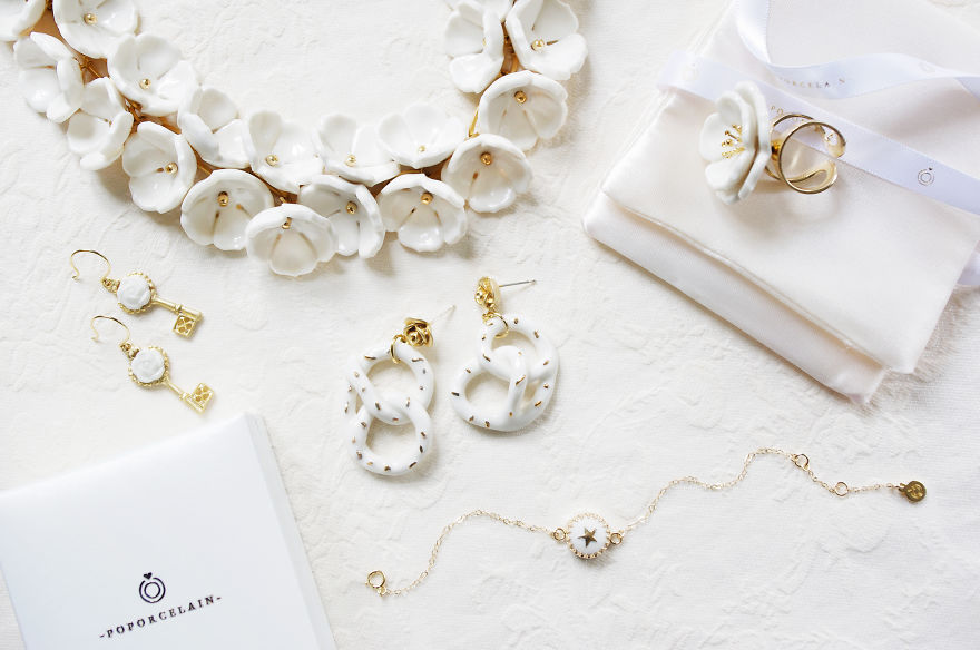 This Designer Turns Mud Into Beautiful Porcelain Jewellery Pieces This Designer Turns Mud Into Beautiful Porcelain Jewellery Pieces
