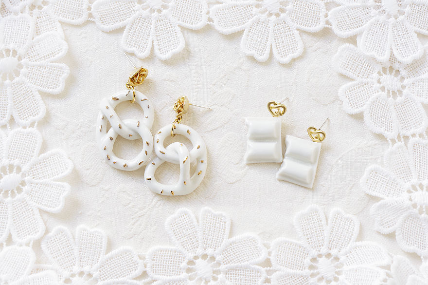 This Designer Turns Mud Into Beautiful Porcelain Jewellery Pieces This Designer Turns Mud Into Beautiful Porcelain Jewellery Pieces