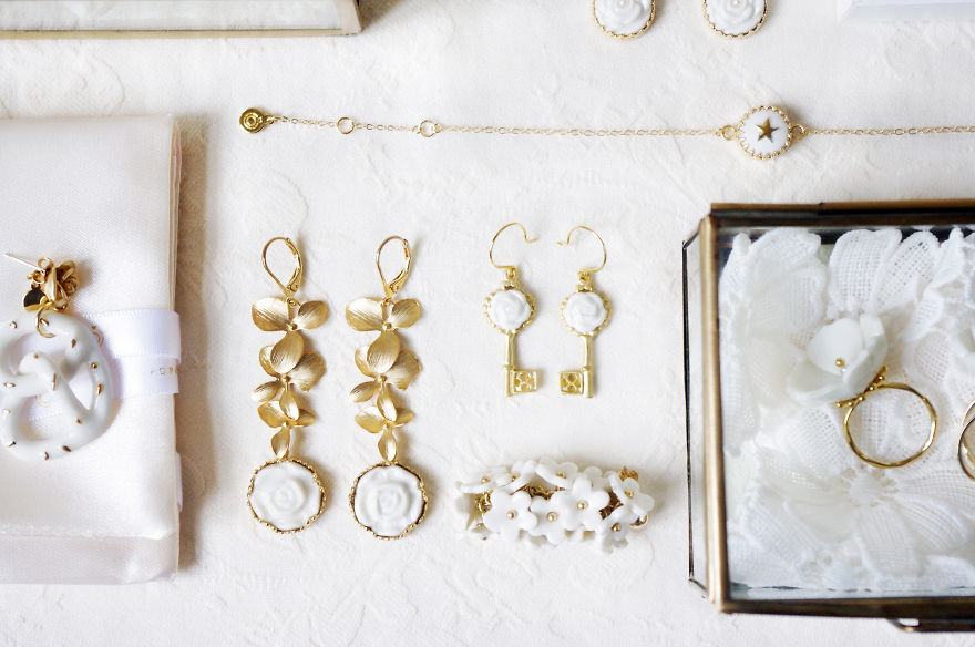This Designer Turns Mud Into Beautiful Porcelain Jewellery Pieces This Designer Turns Mud Into Beautiful Porcelain Jewellery Pieces