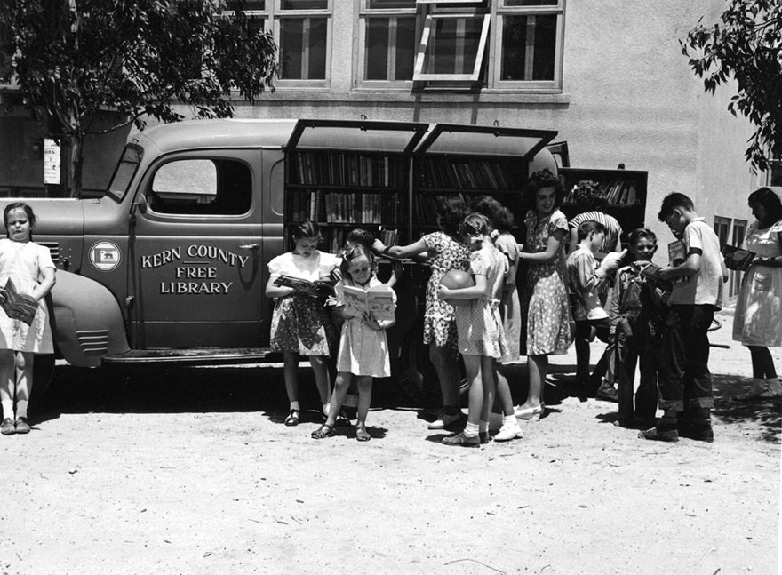 Children Gathering At The Kern County Free Library Bookmobile At Aztec School, 1947