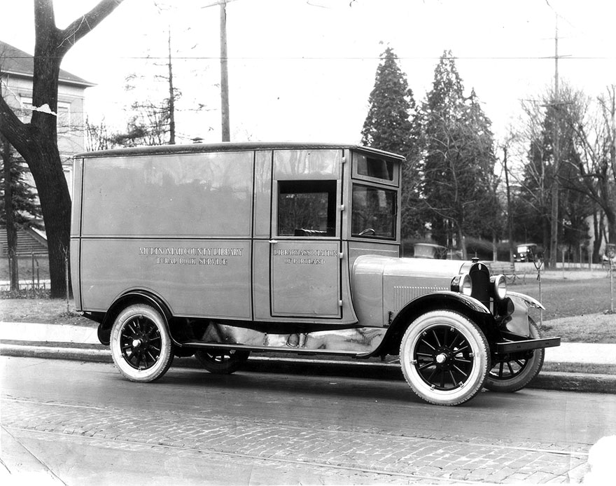Bookmobile, About 1925
