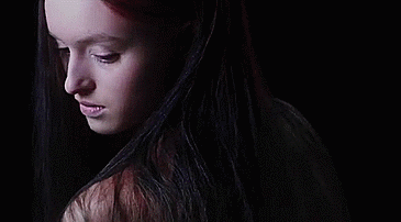 The World's First Colour-Changing Hair Dye That Reacts To Your Surroundings