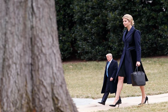 El presidente de paseo con su hija