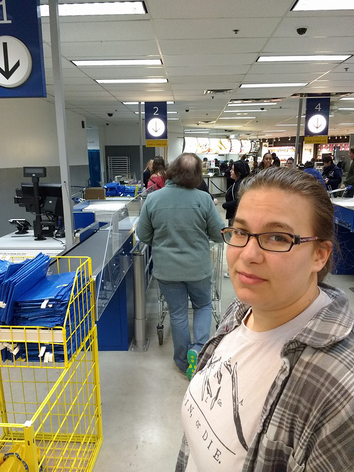 guy-try-figure-out-visit-ikea-again-21
