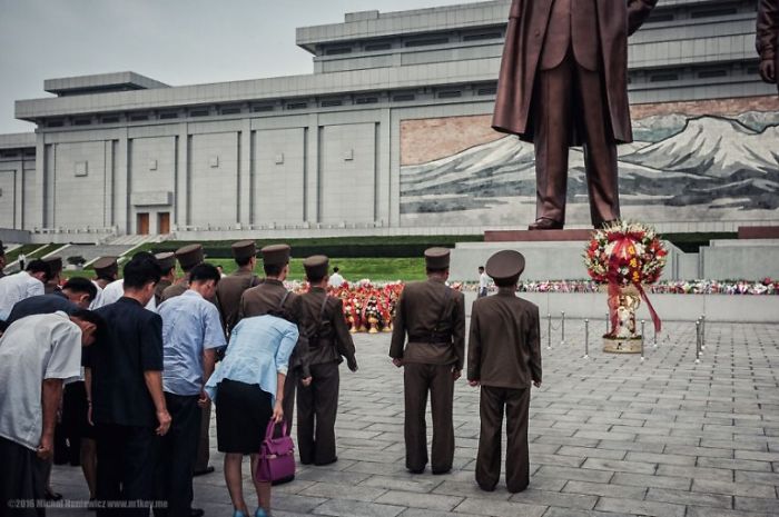 30 (illegal) Photos Of North Korea Kim Jong-Un Doesn’t Want You To See (anonymous)