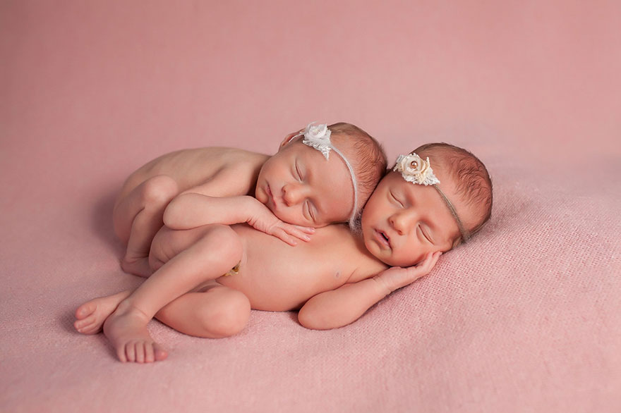 set-of-twins-sibling-photoshoot-12