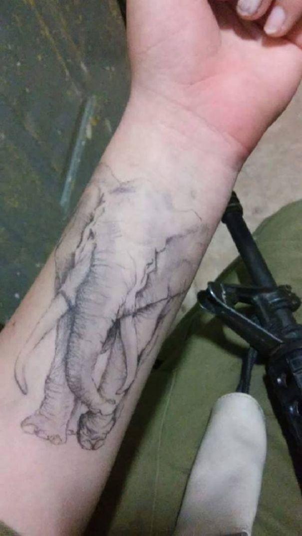 This Israeli Soldier Girl Draws Mesmerizing Illustrations On Her Arms When She’s Bored This Israeli Soldier Girl Draws Mesmerizing Illustrations On Her Arms When She’s Bored