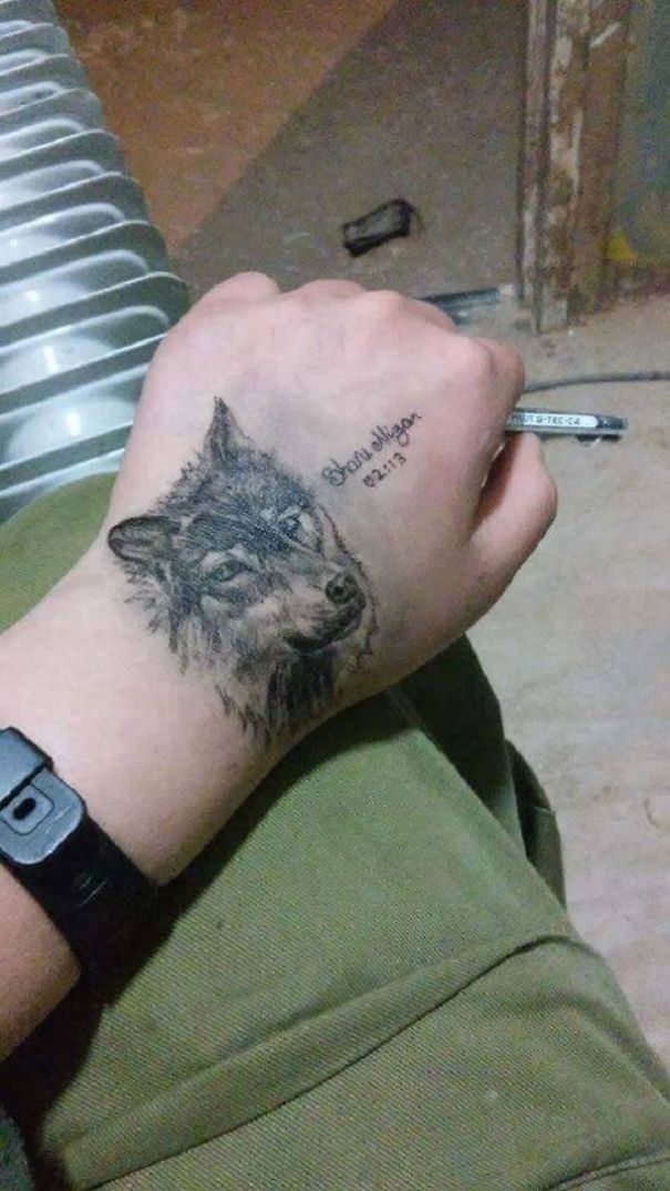 This Israeli Soldier Girl Draws Mesmerizing Illustrations On Her Arms When She’s Bored This Israeli Soldier Girl Draws Mesmerizing Illustrations On Her Arms When She’s Bored