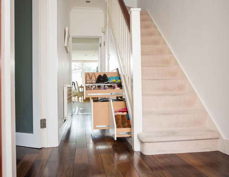 We Found The Best Way To Declutter Our Hallway! We Found The Best Way To Declutter Our Hallway!