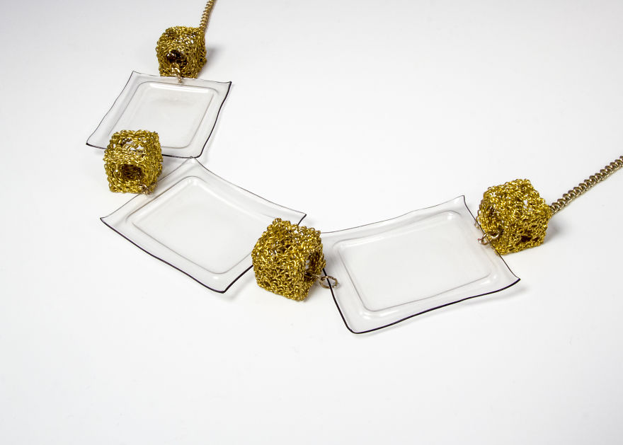Upcycled Jewelry - Waste And Animals, Victims Of An Environmental Issue, Coexist Beautifully.