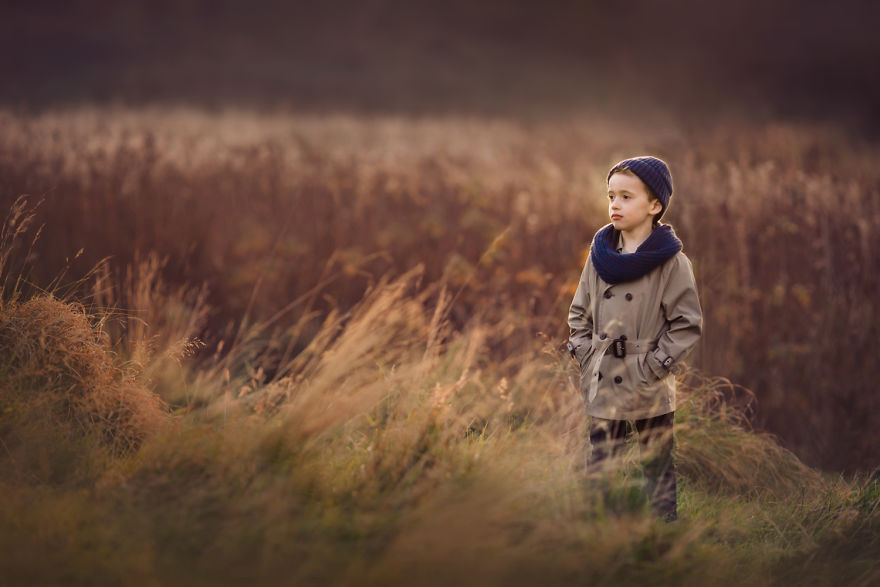 I Photograph Children Outdoors To Showcase Great Britain's Incredible Colourful Seasons