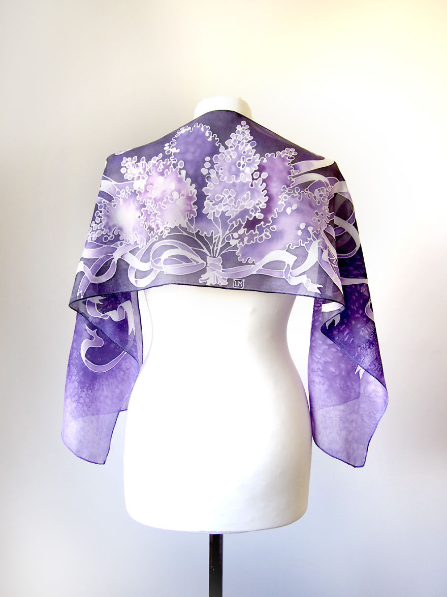 I Paint On Silk To Create Wearable Piece Of Art