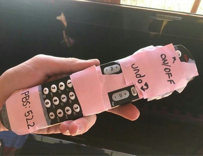 My Grandmother Complained Her Remote Was Confusing, So I Grandma-Ified It For Her