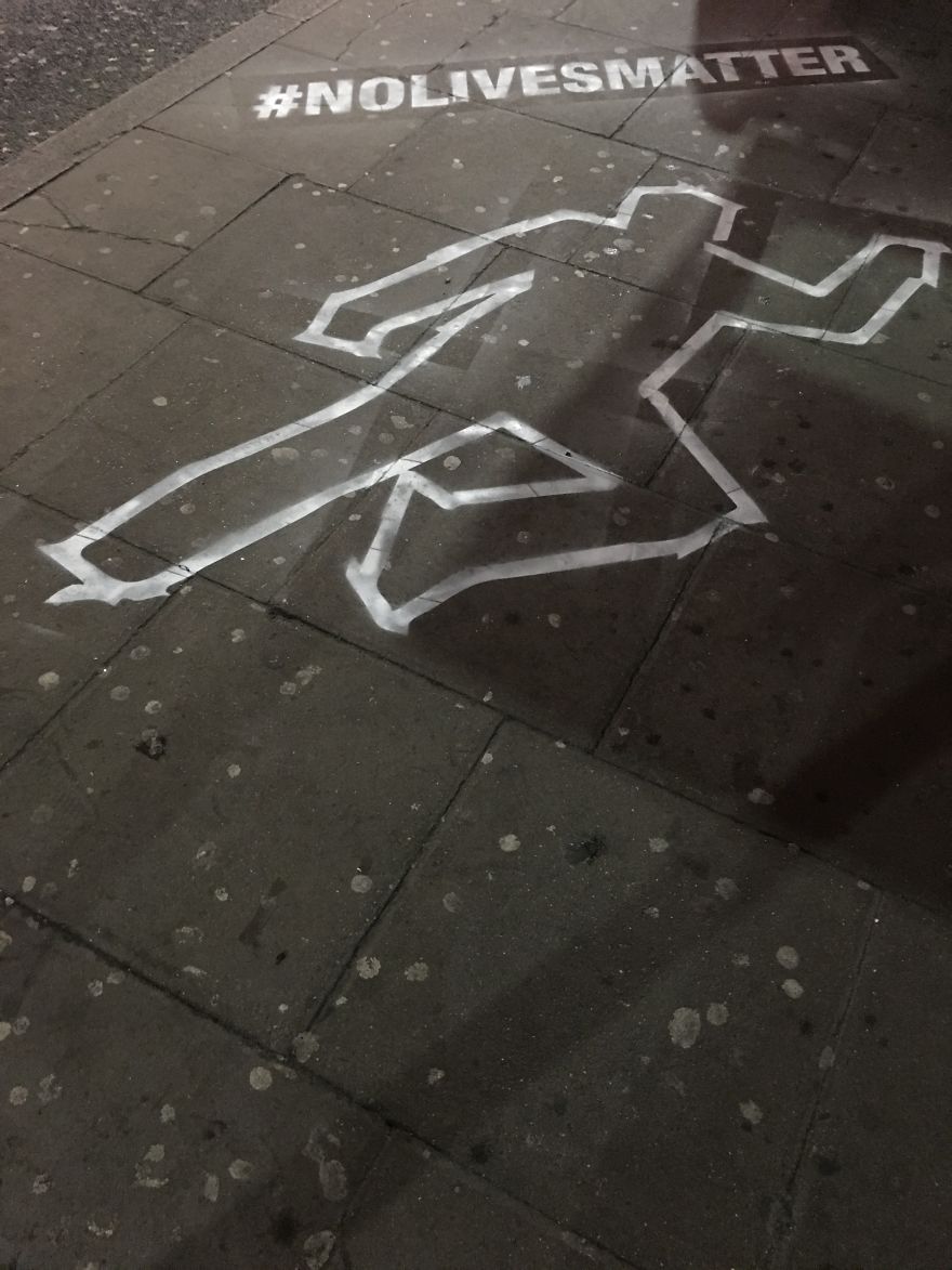 Creative Chalk Artwork Around London