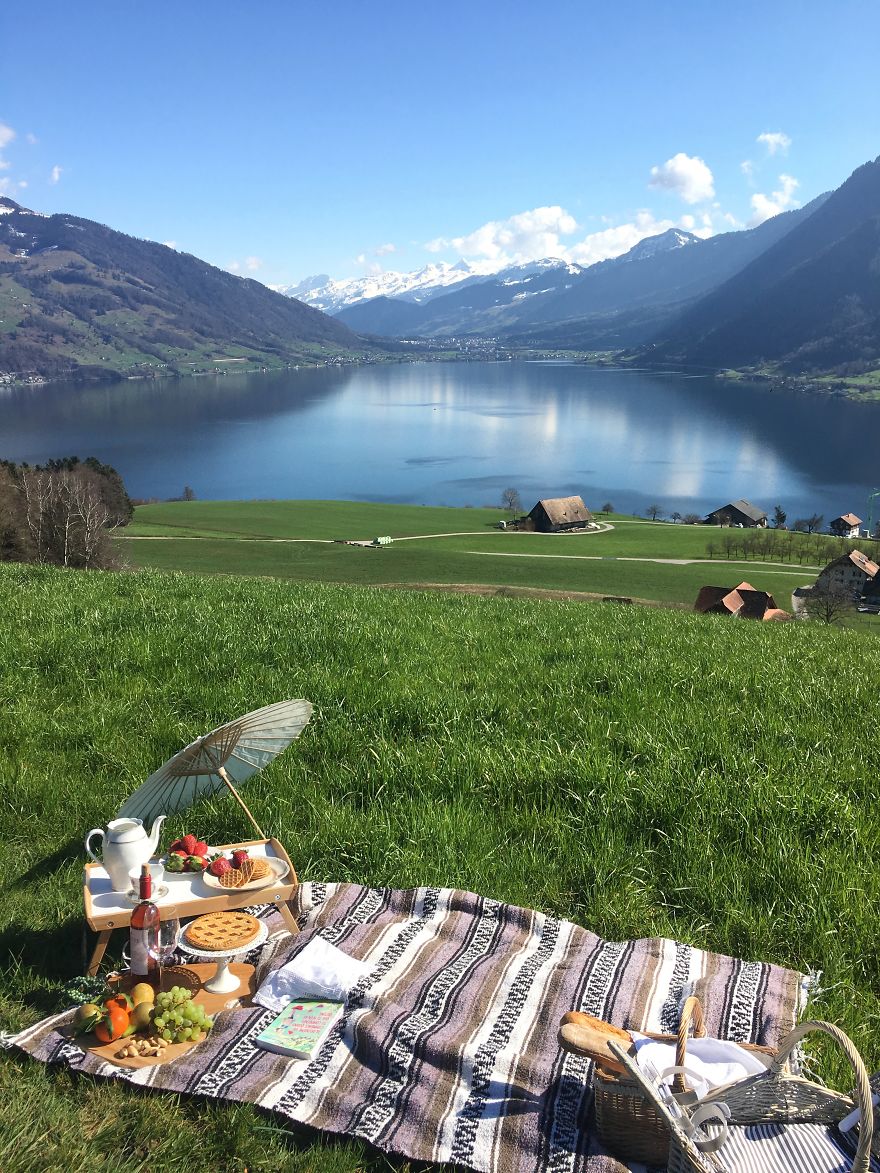 I Follow This American Girl Living The "Sound Of A Music" Life In Switzerland
