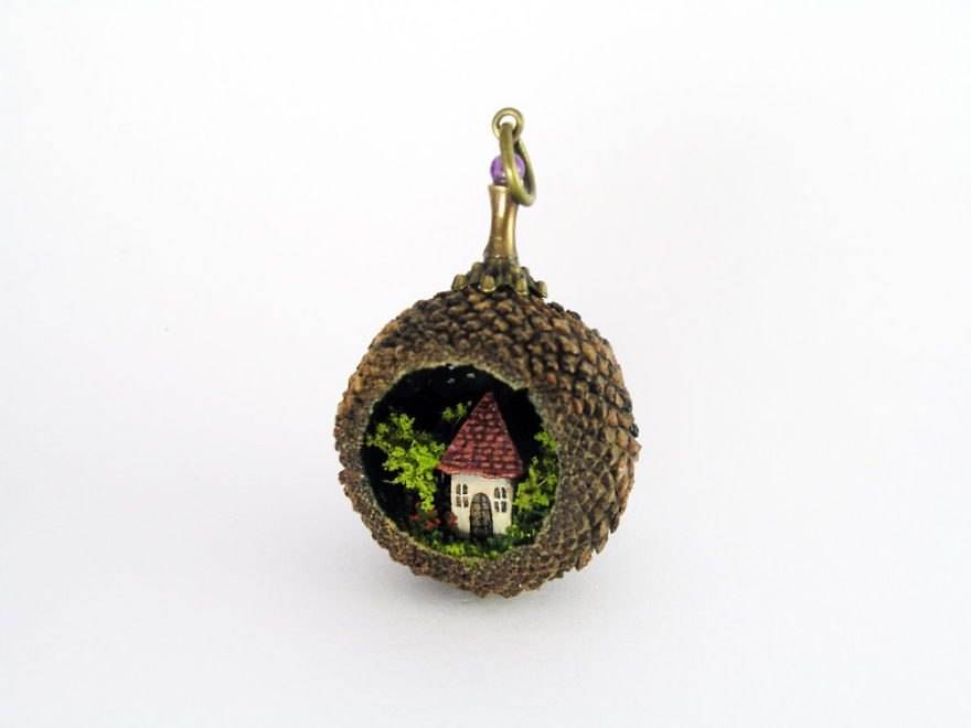 I Make Entire Miniature Worlds Inside Pieces Of Jewelry