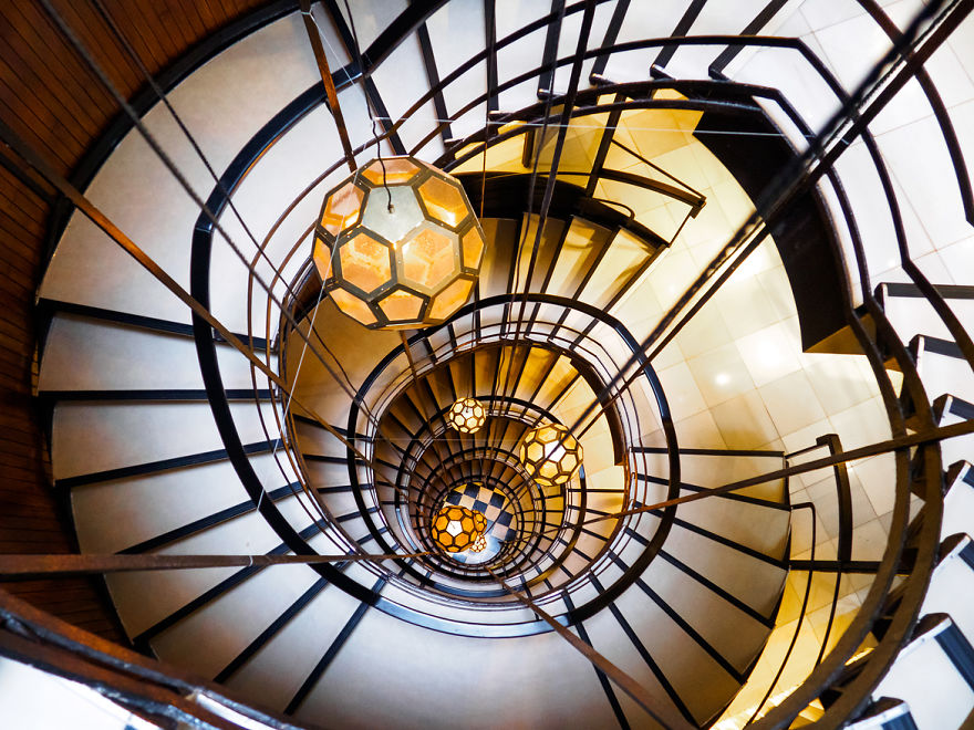 I Travel To See Spiral Staircases, Here Is What I Found In Barcelona