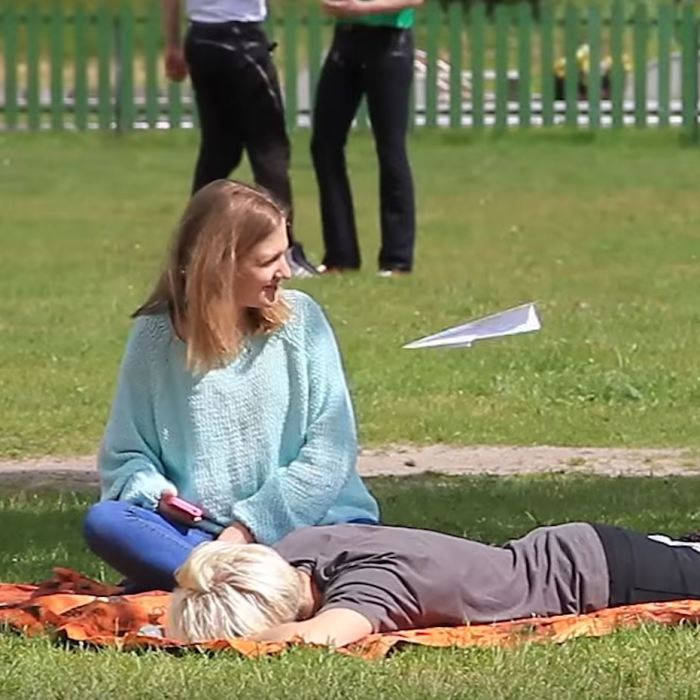 We Decided To Surprise People In The Park With Our Social Planes