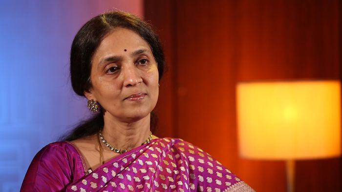 Chitra Ramkrishna: Ceo And Md Of National Stock Exchange Of India. She Was The First To Touch The Glass Ceiling As A Woman.