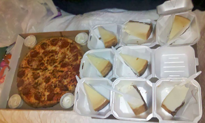 My Friend Ordered A Large Pizza With 8 Cheese Sticks. Apparently, The Lady On The Phone Heard Differently
