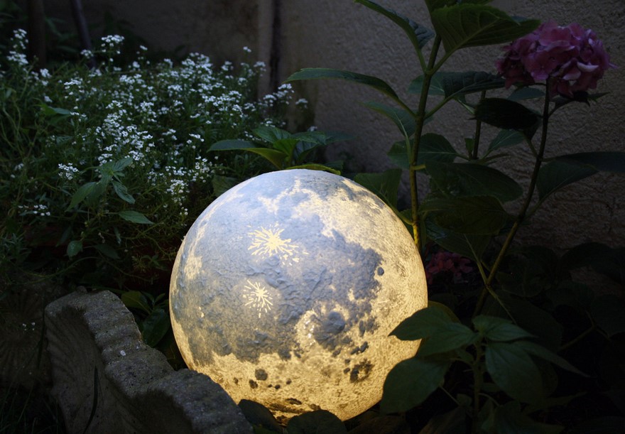 These Moon And Planet Lamps Will Make Your Room Look Out Of This World