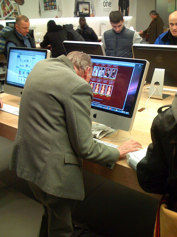 This Old Man At The Apple Store