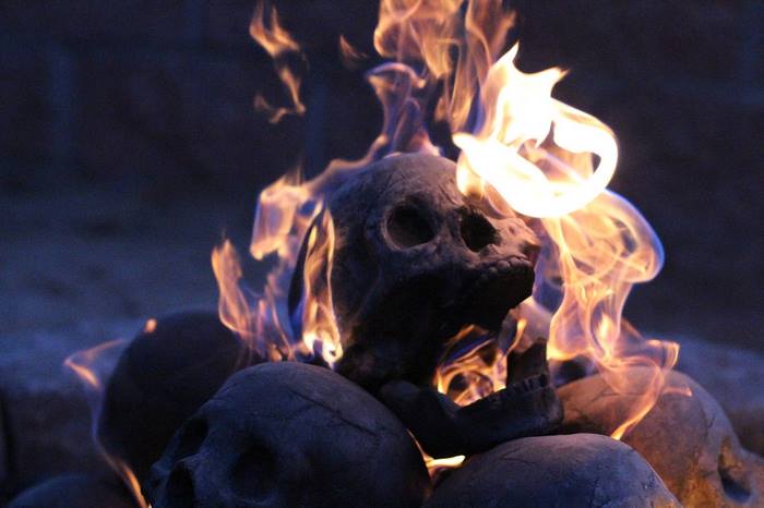 skull-fire-pit-formation-creations-13