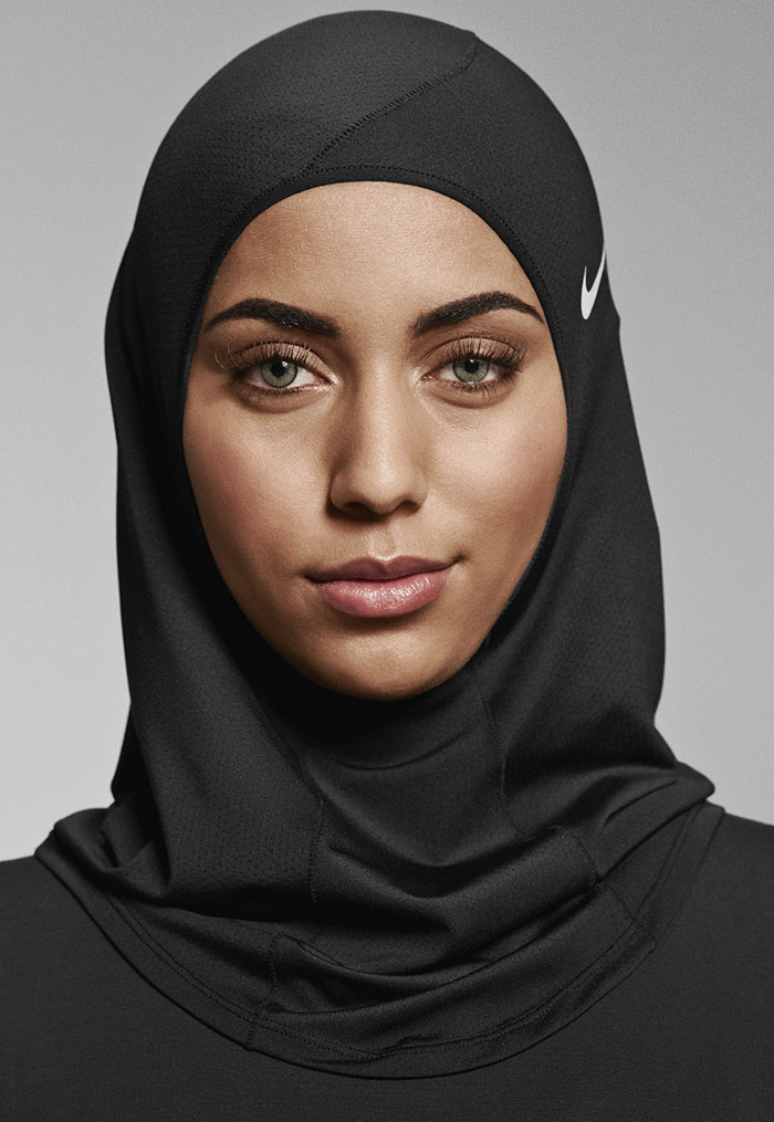 sport hijabs muslim women athletes nike 5 58bfb831b5ffb  700 - Nike e a linha de Hijab que os atletas muçulmanos ajudaram a criar