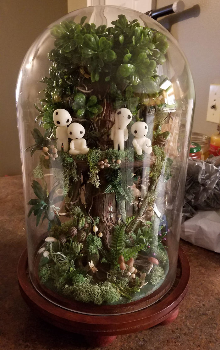 Mom Makes A Studio Ghibli-Inspired Terarrium For Her Daughter's Birthday And It Will Spirit You Away