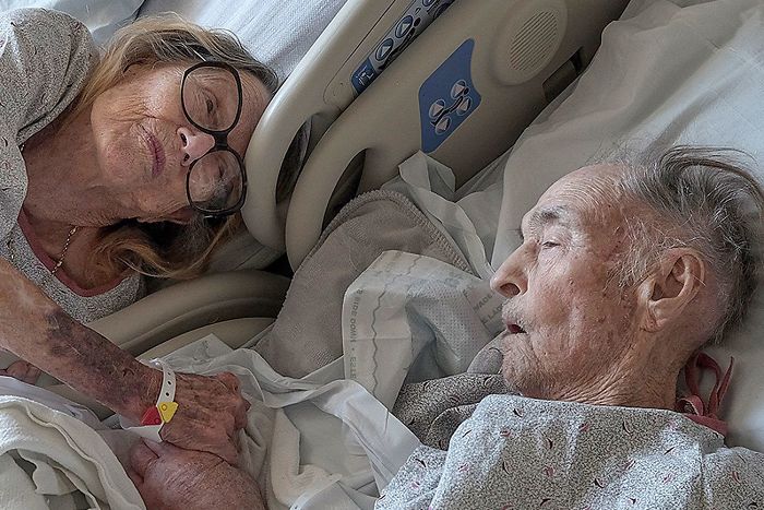 Hospital Makes Exception And Allows Couple Married 73 Years To Be Together In Same Room