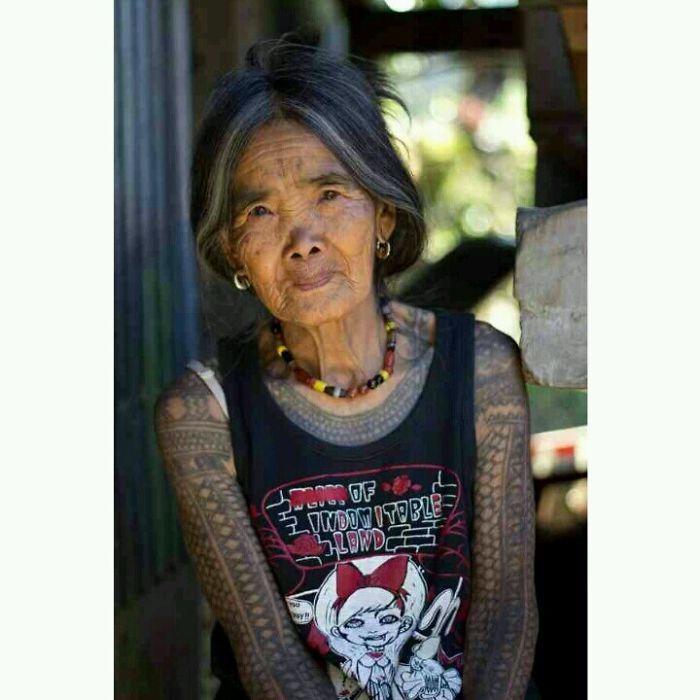 Whang-od Oggay Born 17 February 1917 (age 100) Is A Filipina Tattoo Artist From Buscalan, Tinglayan, Kalinga, Philippines. She Is Considered As The Last Mambabatok (traditional Kalinga Tattooist) From The Butbut People In Buscalan Kalinga And The Oldest Tattoo Artist In The Philippines. This Ancient Technique Of Tattoing Is Called Batok That Dates Back A Thousand Years Before Her Time Is Relatively Painful Compared To Other Conventional Techniques. Due To Her Status As The Last Mambabatok, Many Netizens Are Lobbying Her To Be One Of The National Artists Of The Philippines. Instead Of National Artist, Senator Miriam Defensor Santiago Urged Her Colleagues In The Philippine Senate Through A Resolution That Whang-od Should Be Nominated As One Of The National Living Treasures Or Gawad Sa Manlilikha Ng Bayan, Which Is Equal Rank To National Artist.