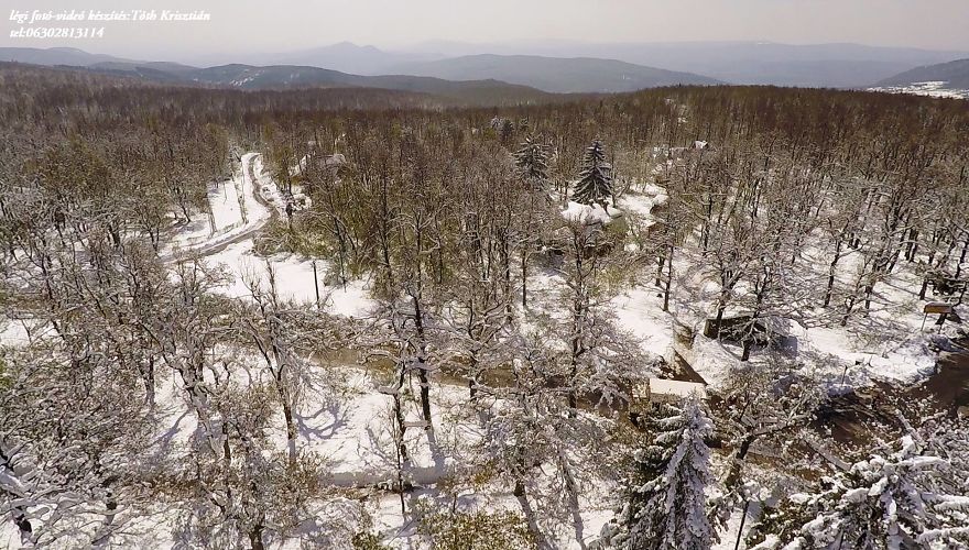 Hungary Dobog&oacute;kő April Snowfall !! 2017.04 21 (Aerial Photos)