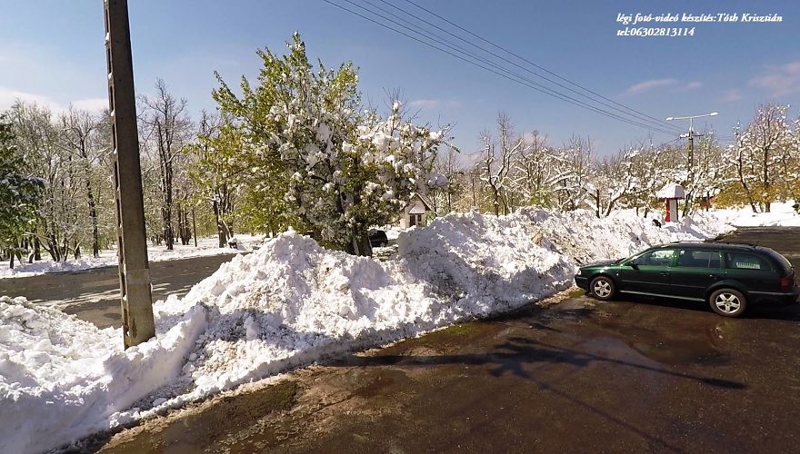 Hungary Dobog&oacute;kő April Snowfall !! 2017.04 21 (Aerial Photos)